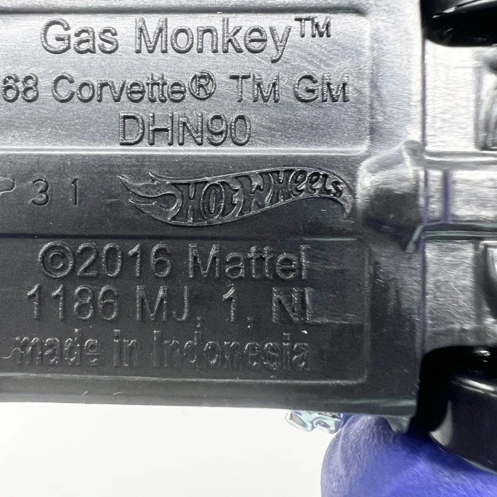 Hot Wheels 2016 Gas Monkey Garage 68 Corvette Matte Black Midas Monkey‎ Diecast